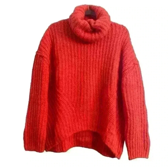 LITA by Ciara Alpaca Blend Turtleneck Sweater in Fiery Red, Size M - Picture 1 of 6